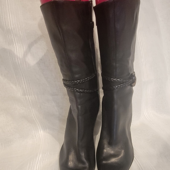 Charles David Ankle Boots - Picture 2 of 9